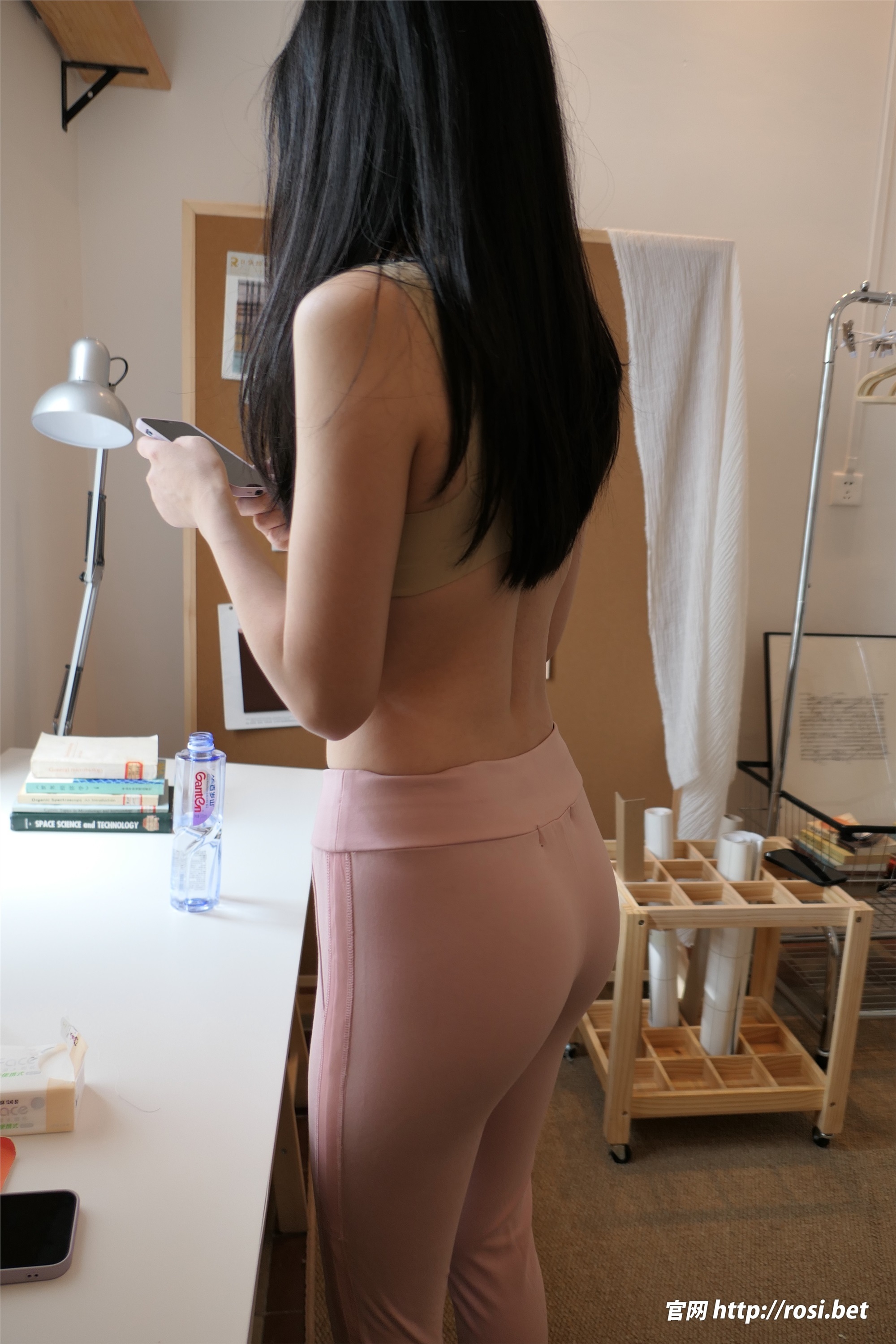 ROSI写真 2024.10.22 NO.4705